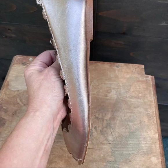 NEW Nicole Millier Artellier flats rose gold metallic open toe size 8.5 - Picture 9 of 10